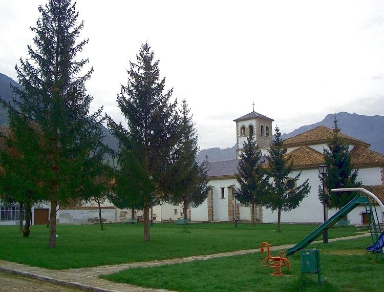 La plaza del parque de Villamanín.